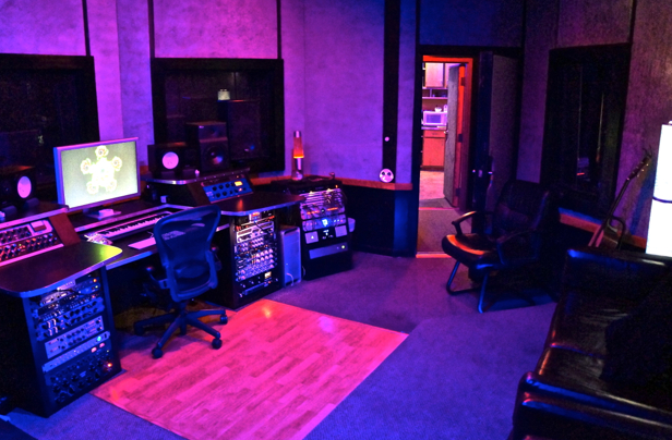Atlanta’s Sound Sanctuaries: Recording Studios